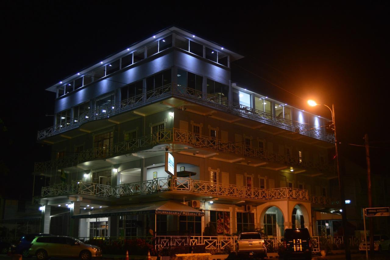 Status Hotel Georgetown Exteriör bild